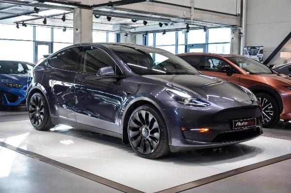 Tesla Model Y Performance AWD