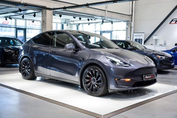 Tesla Model Y Performance AWD 393kW
